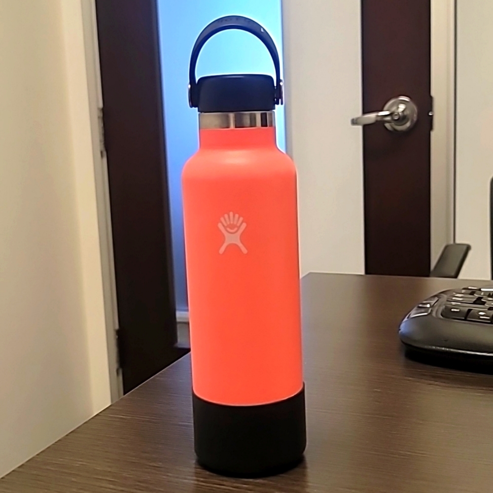 Orange/Black Hydro Flask 21 oz stardard mounth water bottle